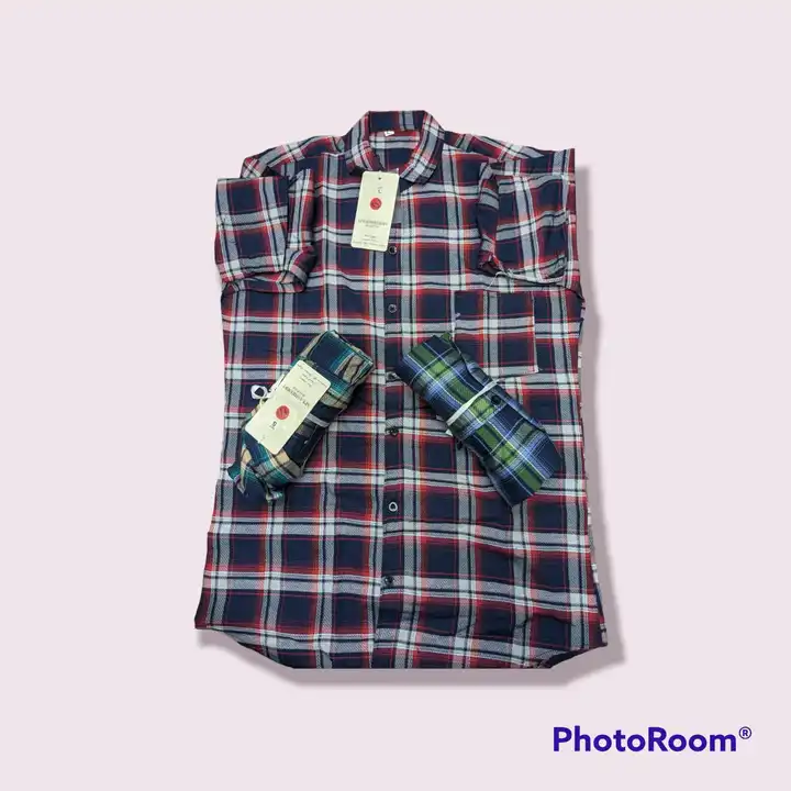 Checks S M L XL uploaded by business on 4/15/2023