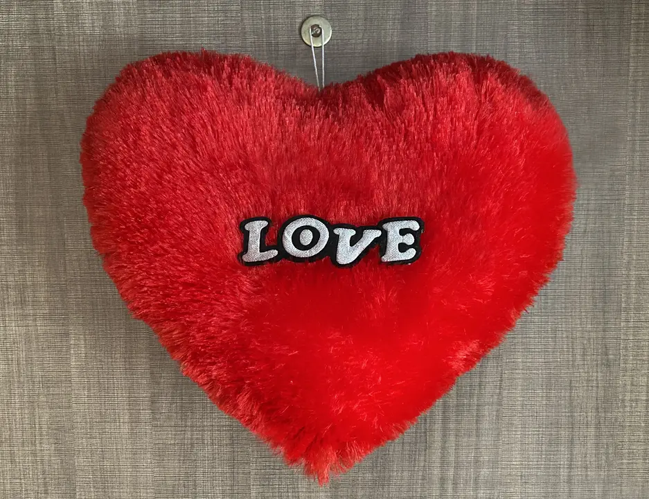 Love Heart Pillow uploaded by Roy Toys on 4/15/2023