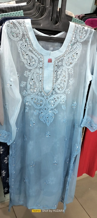 Product uploaded by Arshiya fashion Ledis suit on 4/15/2023