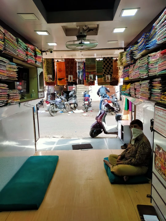 Shop Store Images of Navratna vastra bhandar