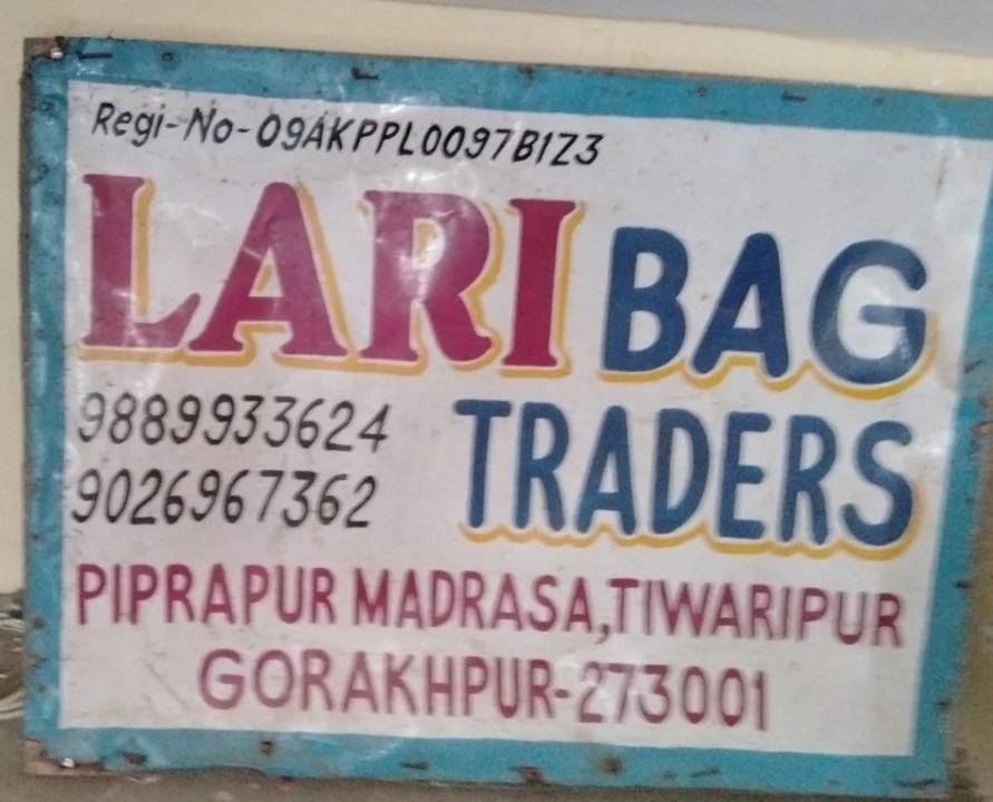 Factory Store Images of Lari bag traders