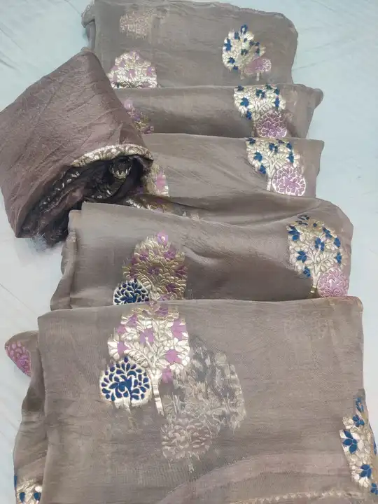 *🛍️🛒New Launch🛒🛍️🌹🌹🌹🌹🌹🌹🌹🌹😱😱😱super duper desginer Sarees 💃💃💃💃💃💃💃
👉🏻  pure org uploaded by Gota Patti manufacturing on 4/16/2023