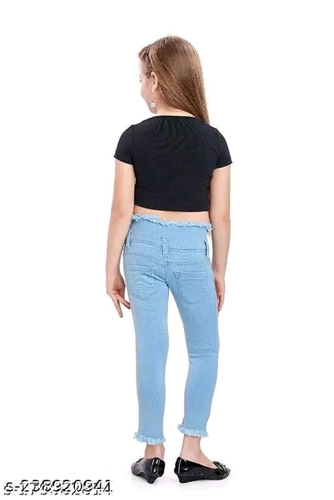 Girls jeans uploaded by LITTLEMAMA  on 4/17/2023