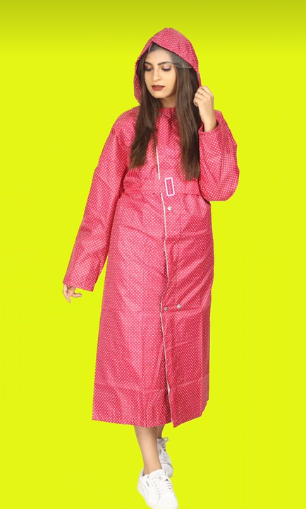 Ledies raincoat.2in1.size.48.50.52 uploaded by Mountain Rainwear on 4/17/2023