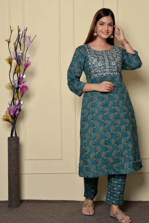 Kurti uploaded by S_creative on 4/18/2023