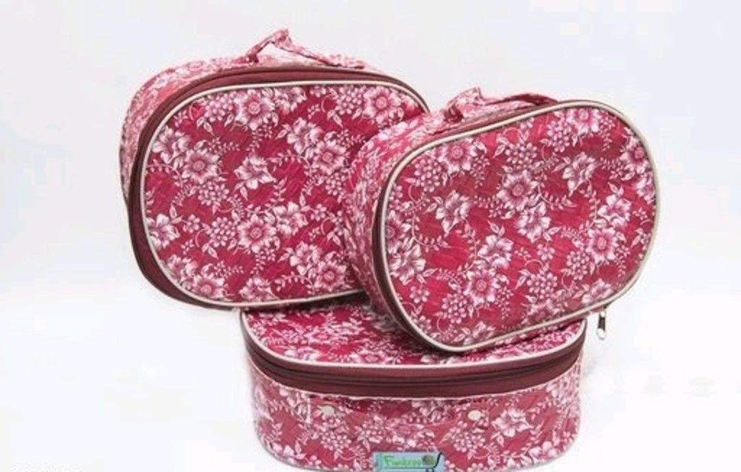 Jwellery storage vanity cosmetic box uploaded by Varad Fasion Collection on 3/5/2021