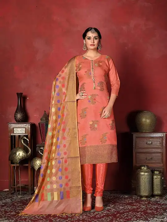 Pure Banarasi Jaquard set uploaded by KQueen Fashion on 4/18/2023