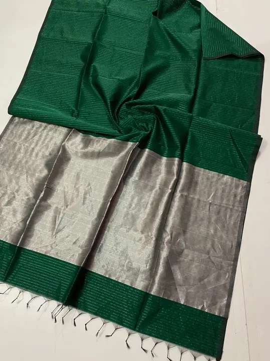 Maheshweri handloom saree With silver zari stripes  uploaded by Maheshweri handloom saree on 4/18/2023