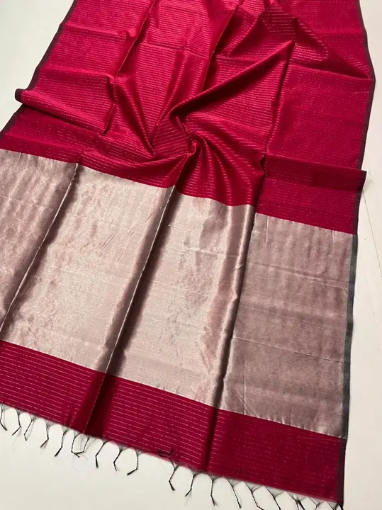 Maheshweri handloom saree With silver zari stripes  uploaded by Maheshweri handloom saree on 4/18/2023