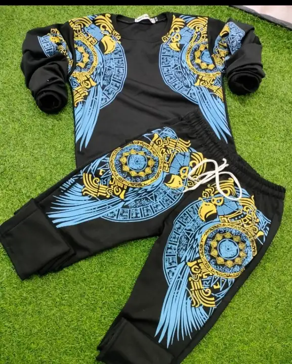 New design track suit uploaded by Sheikh moin on 4/19/2023