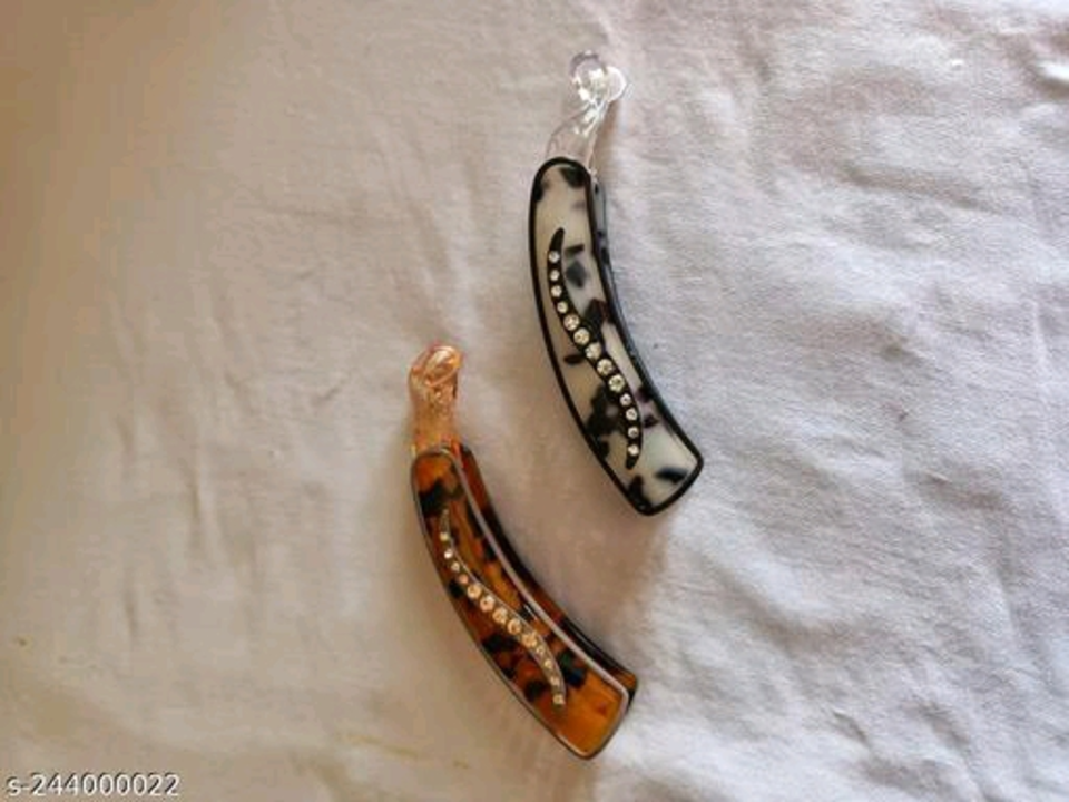 Stylish party wear banana clip pack of 2 uploaded by Elight eleven on 4/19/2023