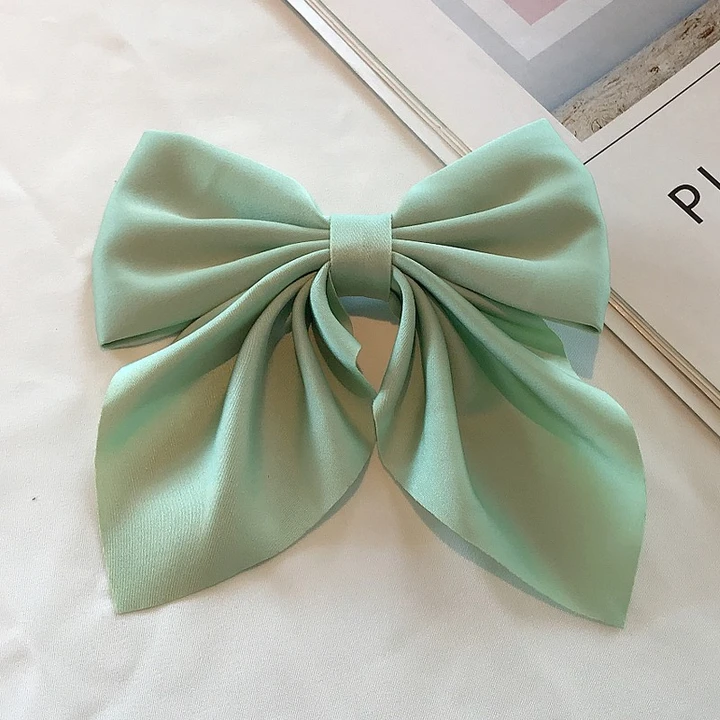 Pigtail bows uploaded by The_royal bow on 5/30/2024