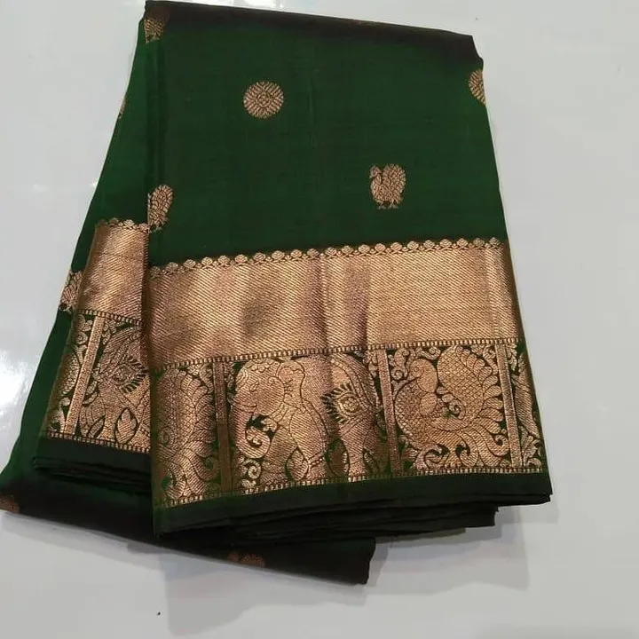 Banarasii sarees  uploaded by Villa outfit on 4/20/2023