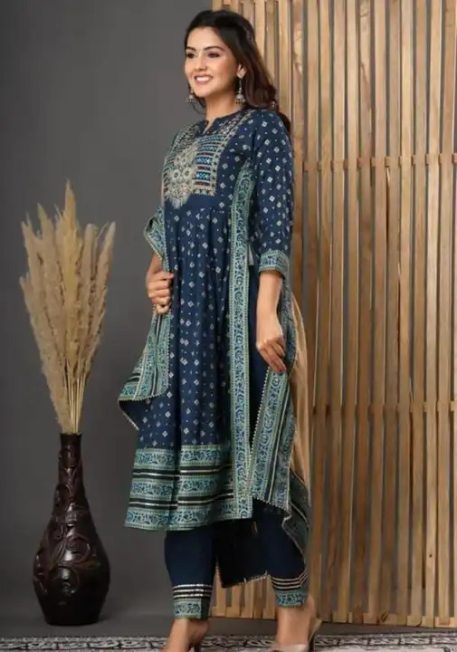 *BEAUTIFUL HEAVYPURE REYON 140  SUPER QUALITY STRAIGHT Nayra Cut  kurti WITH BEAUTIFULHAND WORK ON Y uploaded by Mahipal Singh on 4/20/2023