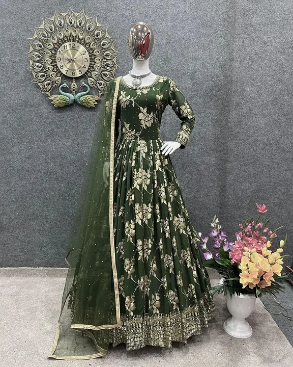 Part wear gown set uploaded by business on 4/20/2023