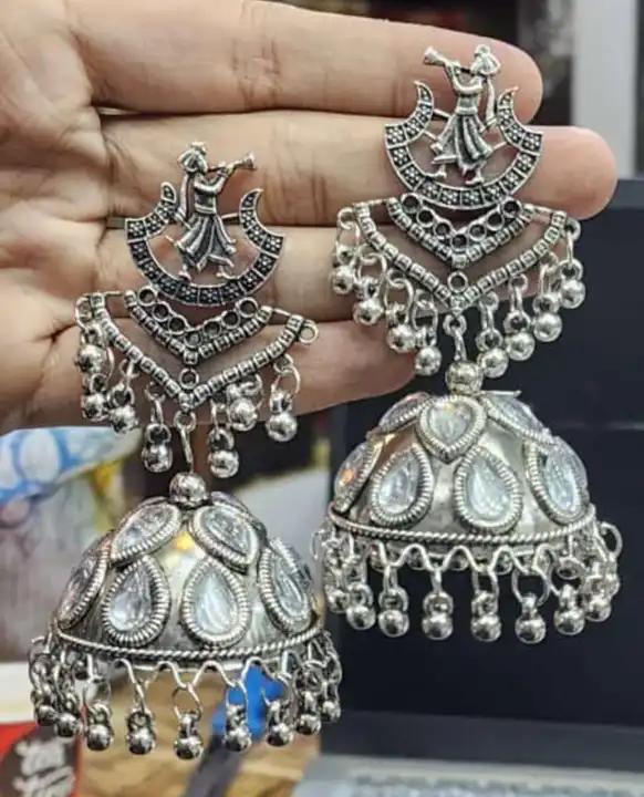 Dulhan earrings  uploaded by Affordable earrings collection  on 5/28/2024
