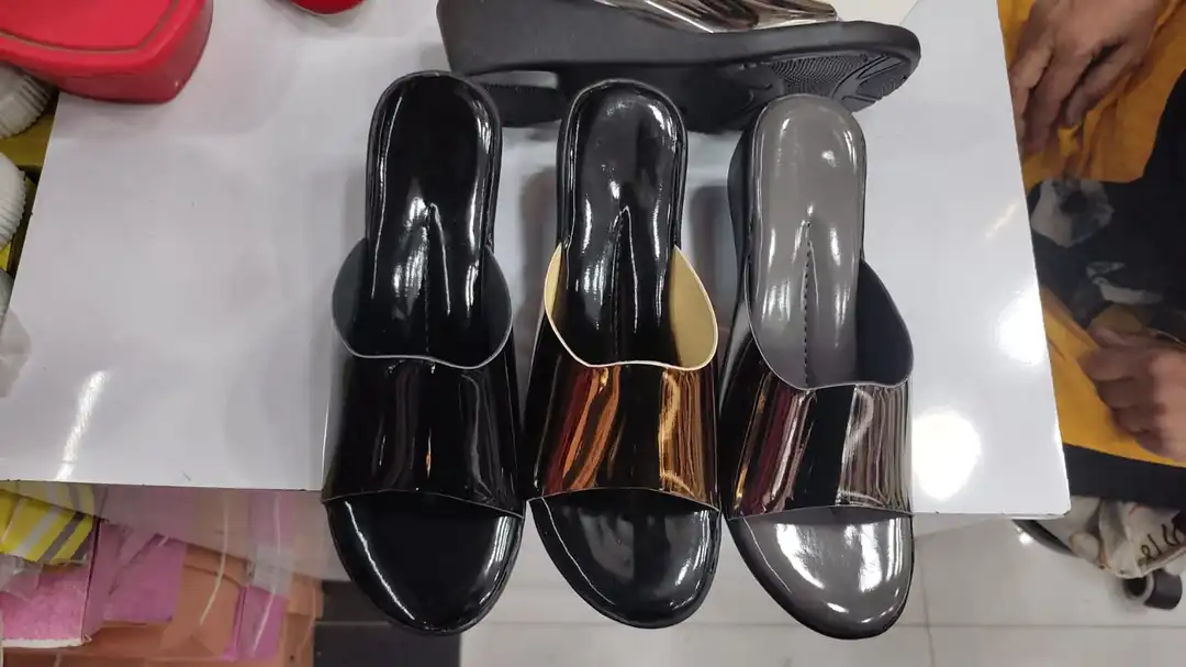 Women's heels  uploaded by business on 4/21/2023
