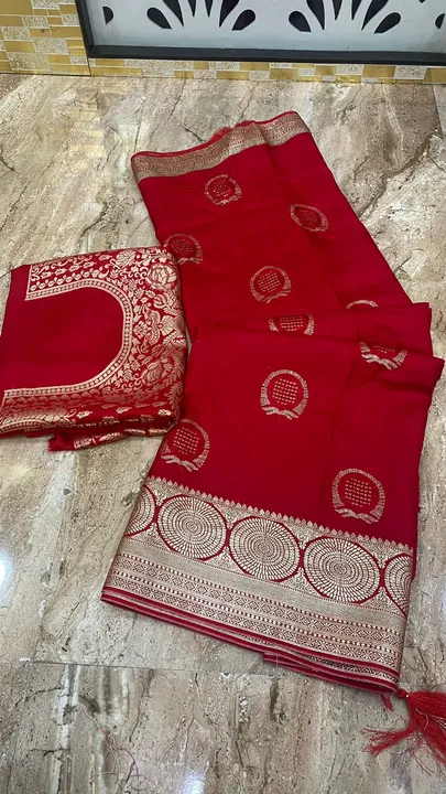 💗moonga silk Saree*fully demanding saree 
 
🥰🥰Original product🥰🥰


👉👉pure moonga silk fabric  uploaded by Gotapatti manufacturer on 4/22/2023