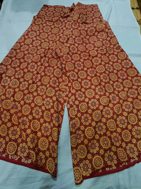 Original Aajrak skirts palazo waist up to 50 uploaded by SOUGATA HAZRA on 4/22/2023
