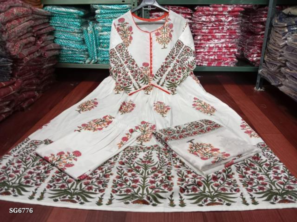 Catalog Name: *🆕 three pcs suit collection 🆕*

❤️❤️🆕🆕

*Best Quality Cotton 60*60  Anarkali Kurt uploaded by Sonam karan fashion superior on 4/22/2023