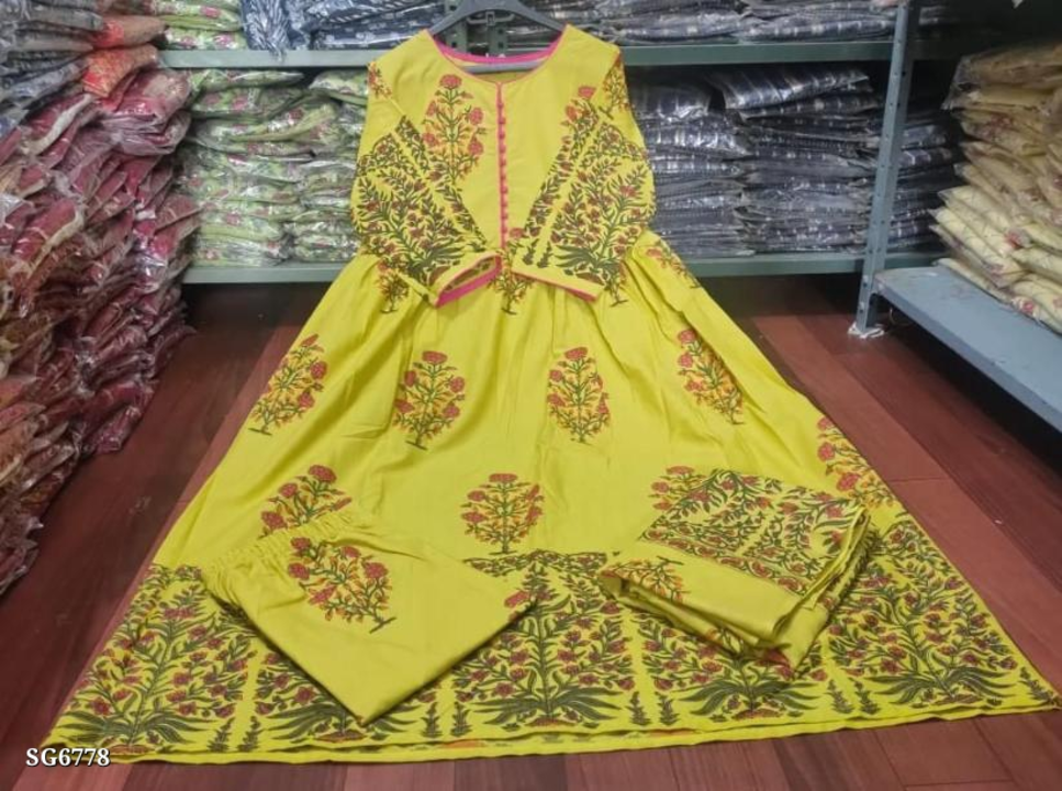 Catalog Name: *🆕 three pcs suit collection 🆕*

❤️❤️🆕🆕

*Best Quality Cotton 60*60  Anarkali Kurt uploaded by Sonam karan fashion superior on 4/22/2023
