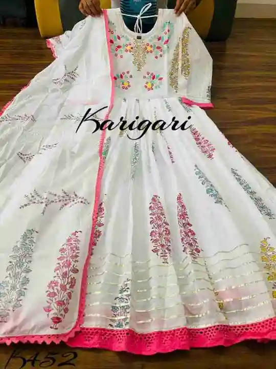 Reyon gown uploaded by PANIHARI COLLECTION CENTRE on 4/23/2023