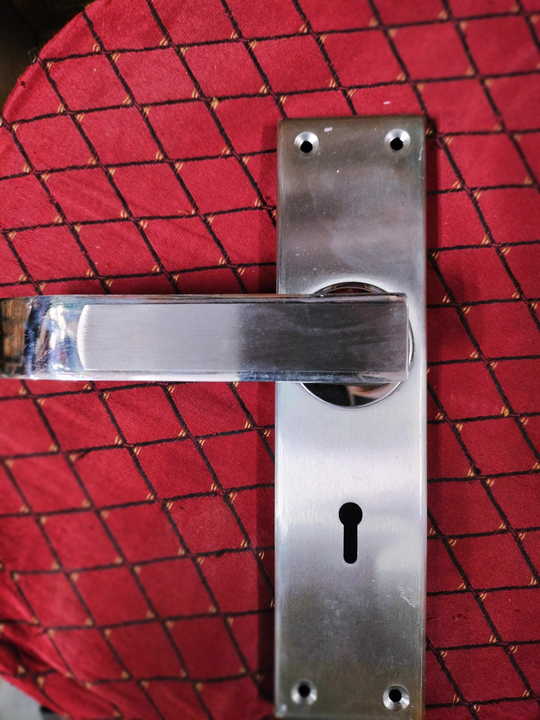 Dulux mortice handle lock , pure steel  uploaded by Goyal enterprises on 4/23/2023