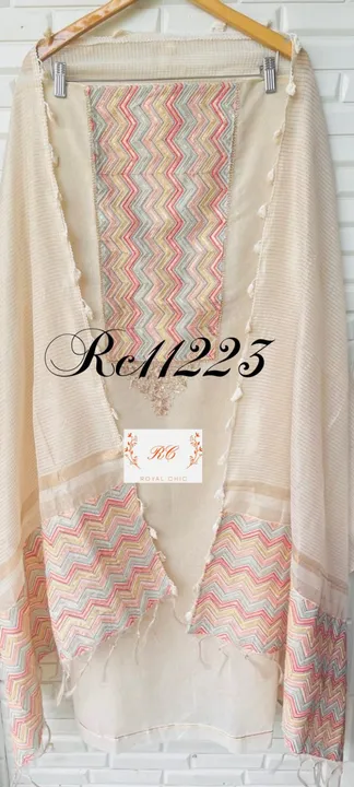 Product uploaded by Amna shopping on 4/23/2023