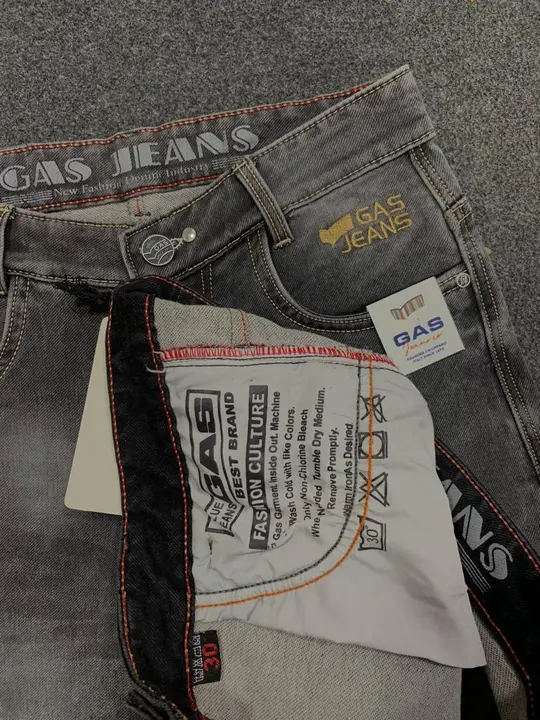 Jeans uploaded by R&A Traders on 5/26/2024