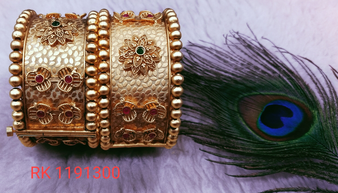 Bangals  uploaded by Radhe Krishna fashion jewelry on 5/30/2024