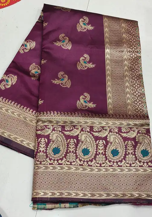 Soft lichi silk saree  uploaded by Fashion designer saree  on 4/24/2023