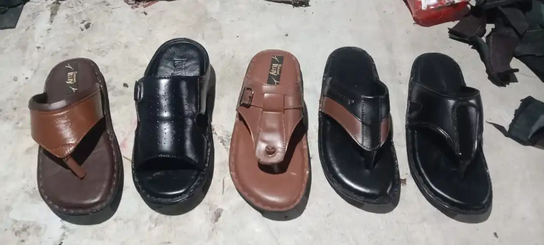 Leather collection slippers uploaded by PRADEEP SHOES on 5/30/2024