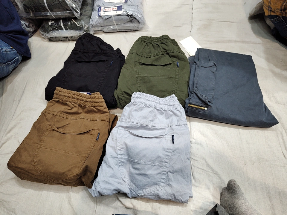 Cargo pants uploaded by business on 4/24/2023