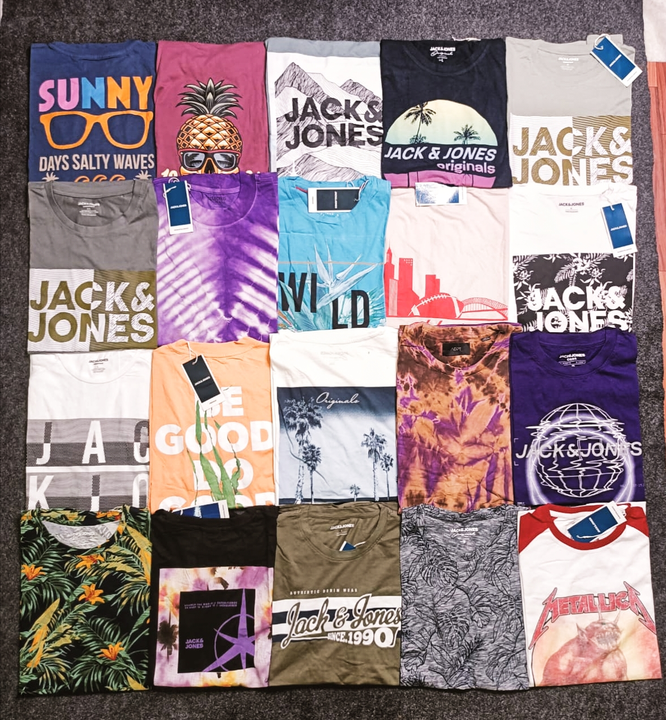 Jack & jones original half sleeve tshirt uploaded by New Addition Trading Point on 4/25/2023