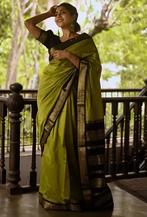 Rich pallu with zari brordar design saree uploaded by DHANANJAY CREATIONS on 4/25/2023