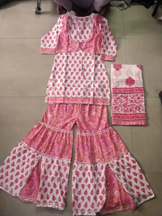 SHARARA suit set  uploaded by Rm collection on 4/25/2023