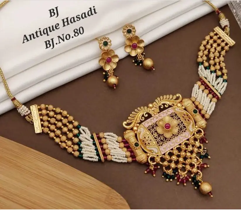 Product uploaded by Artificial jewellery on 4/25/2023