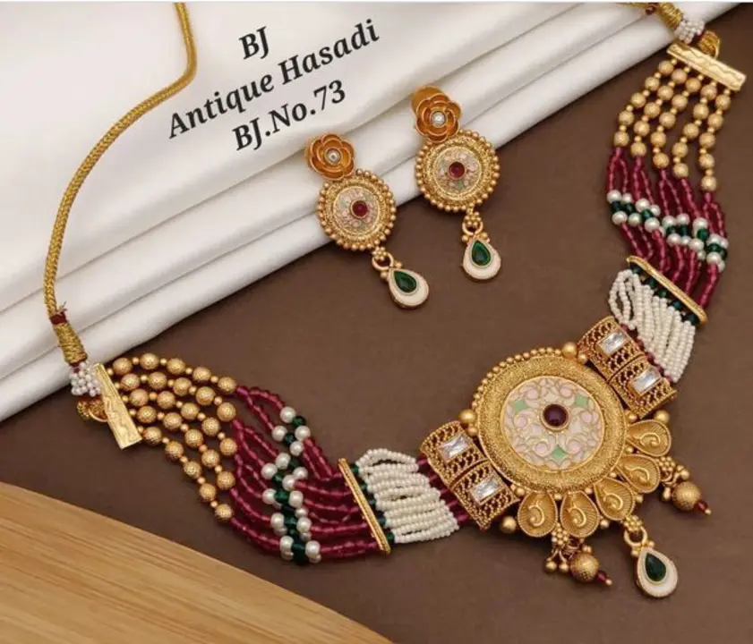 Product uploaded by Artificial jewellery on 4/25/2023