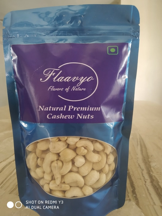 Cashew nut 250gms uploaded by Shre Laxmi Balaji Distributors on 4/25/2023