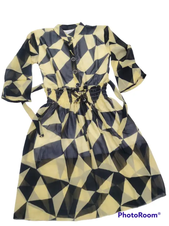 🤩🤩🤩🤩🤩🤩🤩🤩
Western Dresses for women
A -Line knee length dress
Short dress 
Fabric-georgette
S uploaded by Raja Garments on 4/26/2023
