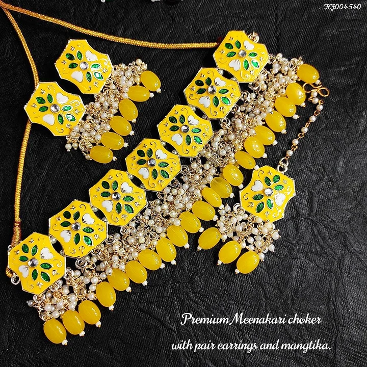 Post image Hii
Anar Family,

Kindly Check Our Latest Meenakari Collection 

Meenakari Choker 2023

Just Rs.550/- only 
Note : Additional Shipping charges* 

#Wearyourchoice 
📨 DM for your Order.