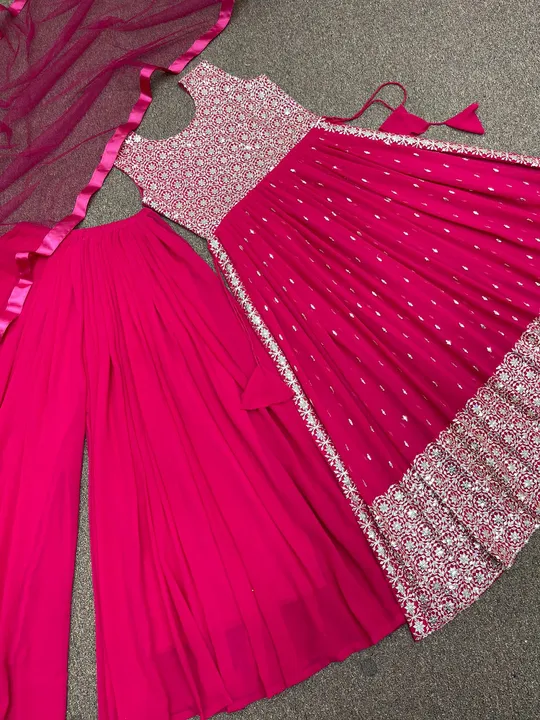 Gown with dupatta  uploaded by Villa outfit on 4/27/2023