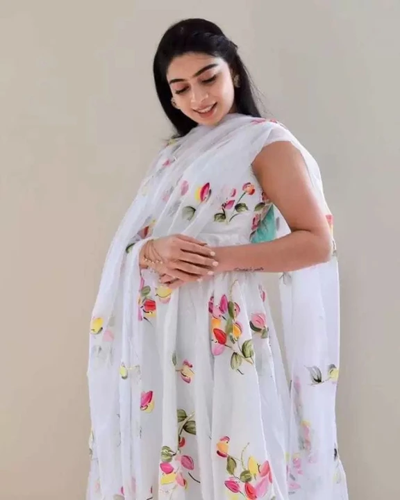 Rayon Anarkali kurti duppata set
Size: M,L,XL,XXL
Length: 53inch+
Sleeves: attached inside 
Fabric:  uploaded by Ganpati handicrafts  on 4/27/2023