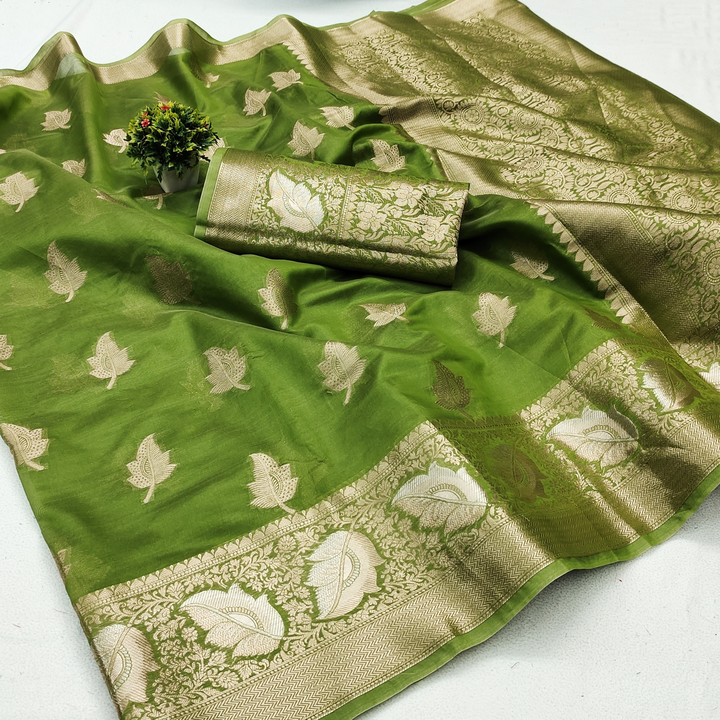 Organza silk saree with rich pallu uploaded by Suyukti fab on 4/27/2023