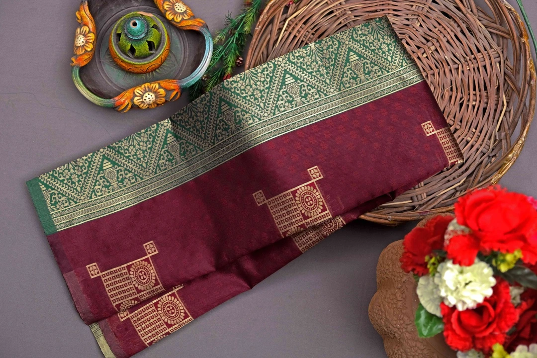 Banarasi silk sarees For Wedding Season  uploaded by DUDHAT Impax on 4/27/2023