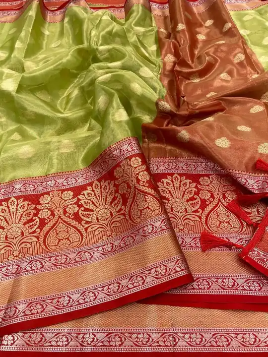 Soft Banarasi Handloom pattu saree uploaded by Miss Lifestyle on 4/27/2023