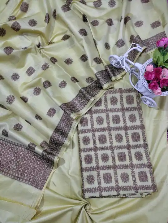Post image Malbari cotton sute 
MRP 1250 riatel price and holsel price 1100 New dizaen available ✌️✌️✌️✌️