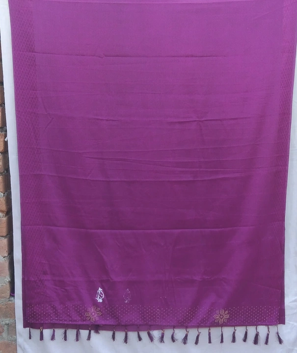 Sarees uploaded by Nimi Traders on 4/28/2023