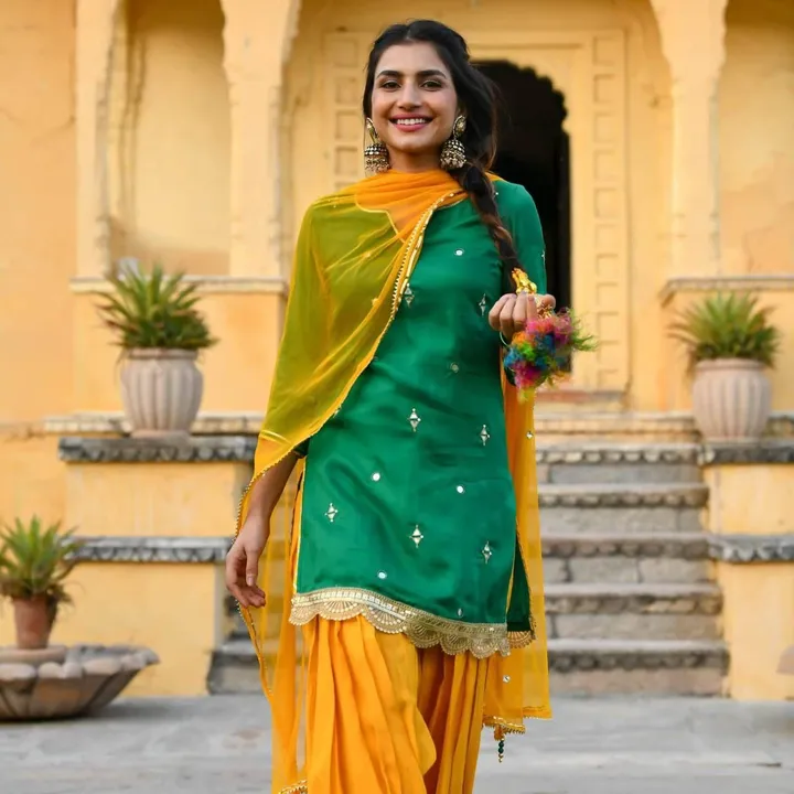 Post image *X-Lady launching 💃🏻patiyala suit *
Wedding Incomplete Without Punjabi Touch-Up 
So We Bring Patiyala Concept For You
Let's Celebrate This Season Of Wedding With A Classic Style A Patiala ✨🤗
The Absolute Amazing Combination Of Yellow And Green Patiala Set In Georgette With Duppatta Hand Work All Over The Top With Mirror Is Absolutely  Beautiful With A Golden Neckline 😍😍

*Kurti Patiala Set With Duppata*
Material for Kurta:- Silk 
Material for bottom:- Georgette
Material for dupptta:-Nazneen 
Complete Linning
Length for Kurta 42-44"
Length For Patiala 40" 
Weight:- Slevees Length ¾ th (around 16"-18")

Sizes:- S-36 
             M-38 
              L-40 
             XL-42 
            XXL-44

Price:- 799/-

Ready to ship 🚢 
Maltipal pics available