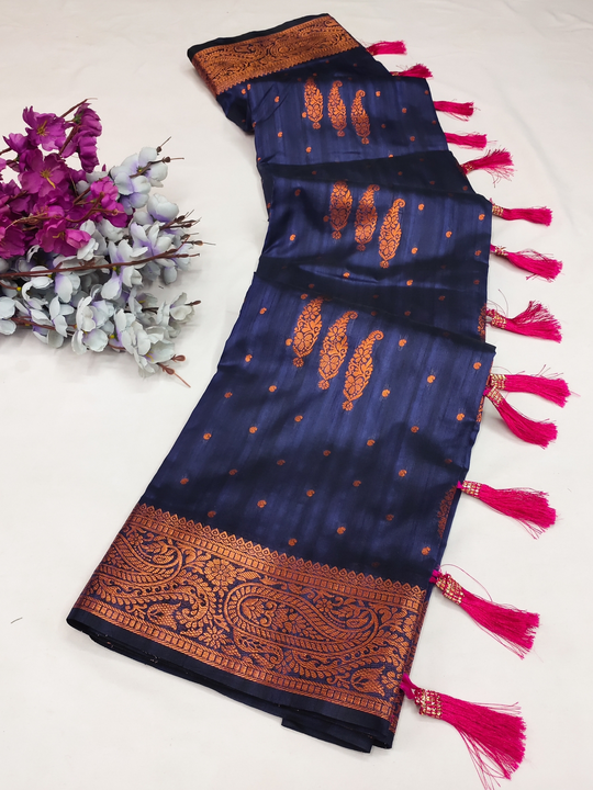 Silk saree copper zari weaving pallu uploaded by Suyukti fab on 4/28/2023